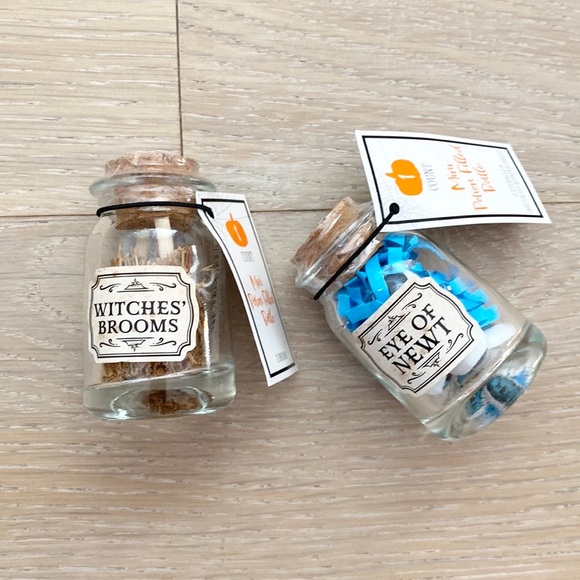 Witches’ Broom/ Eye of Newt Target Bullseye Potion Bottles - Picture 1 of 3